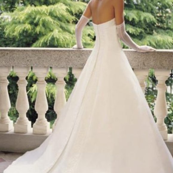 Demetrios Strapless Bridal Dress - Picture 2 of 6